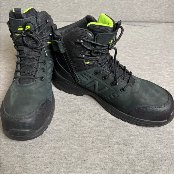 New Balance Men’s Safety Toe Work Boots Black Green Safety Toe Size 12 Lace-Up - Picture 2 of 8